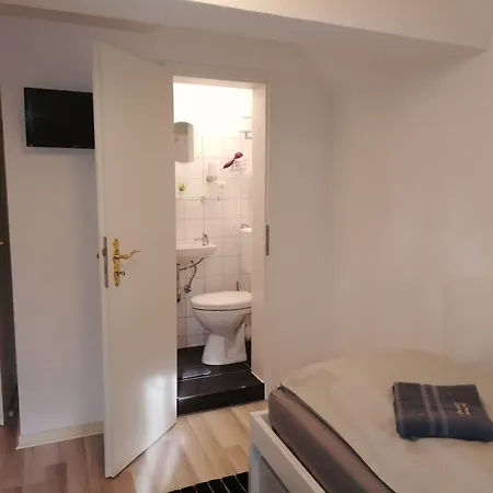 Eleonora アパート *